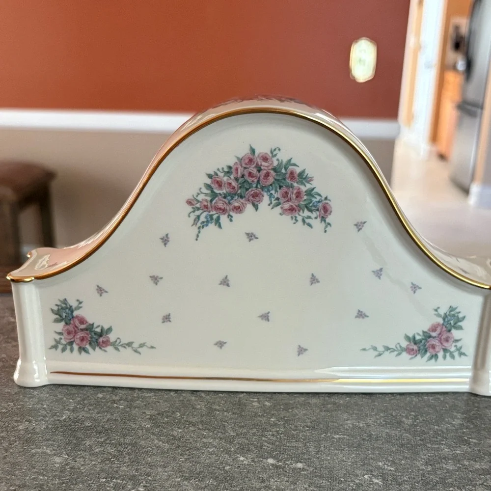 Lenox - Roses, Elegant Floral Clock with Gold Trim